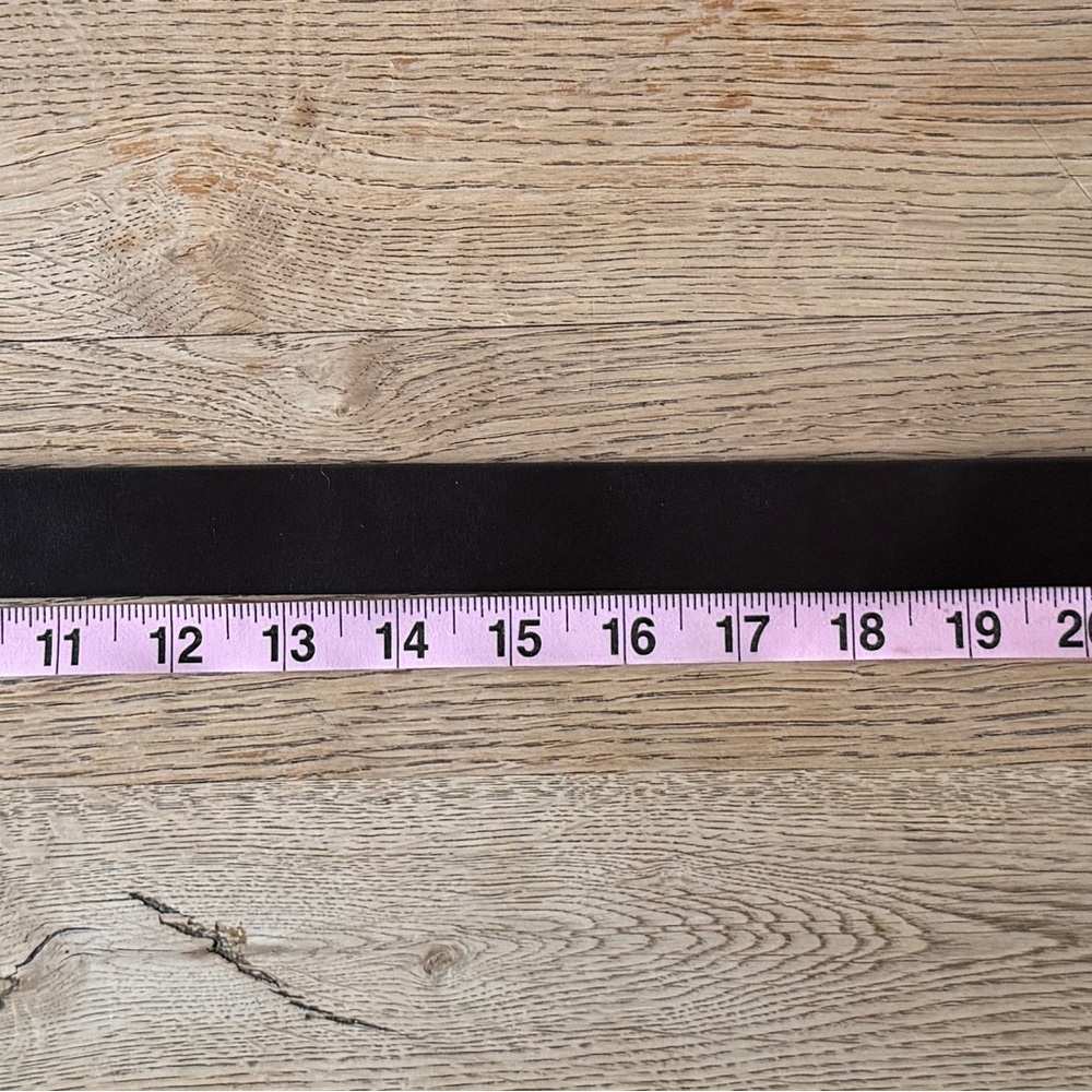 GAP Boys Dark Brown Leather Belt - M - Like New - Picture 5 of 8